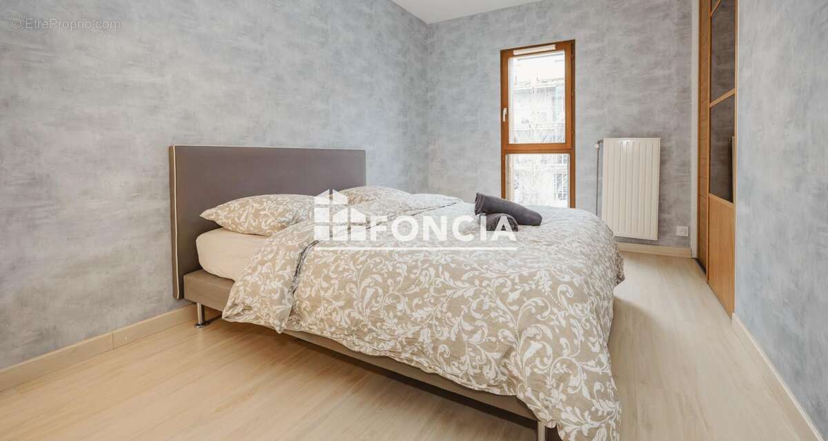 Type 4 avec balcon -  residence récente avec stationnement - photo 10
