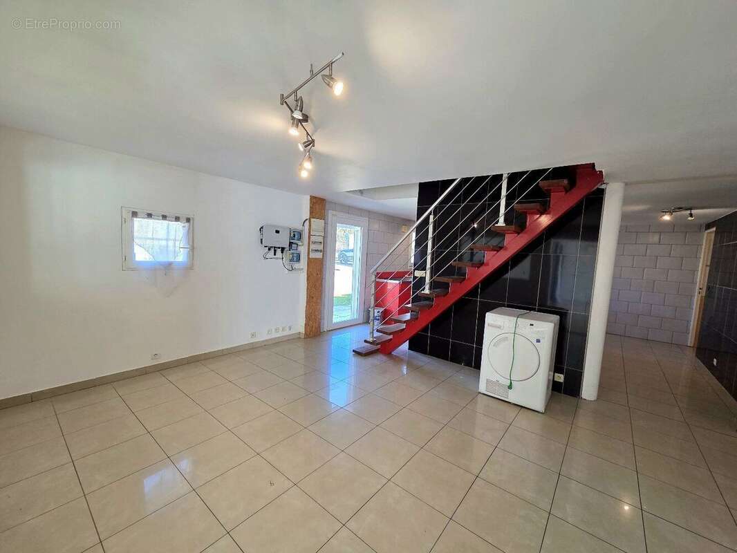 Maison et son hangar proche de toutes commodités - photo 16