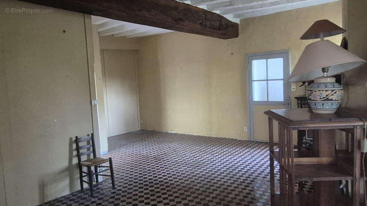 Charmante maison coeur de Chemené le Roi (53) - photo 5