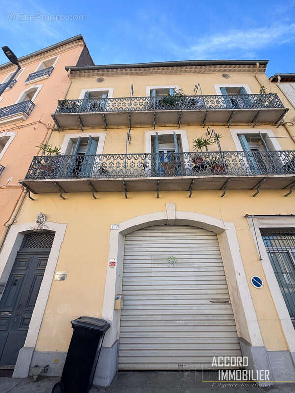 Appartement à PUISSALICON