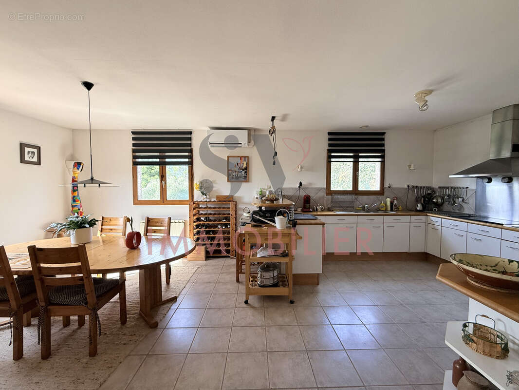 Maison à OUPIA