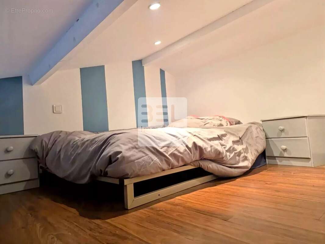 Maison à LA ROQUE-SUR-CEZE