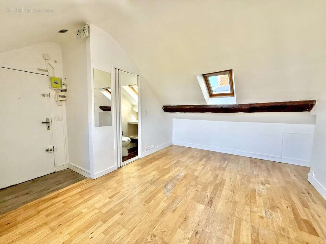 Appartement à PARIS-11E