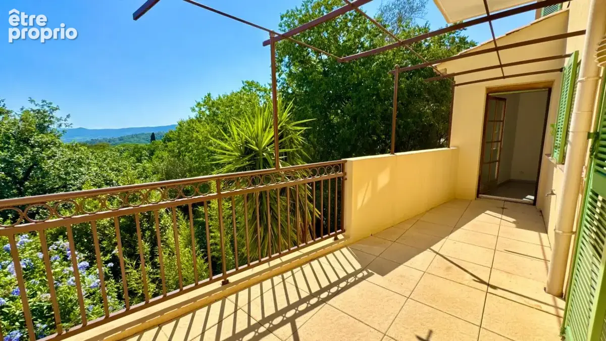 Grimaud - Appartement en duplex avec vue sur la plaine - photo 2
