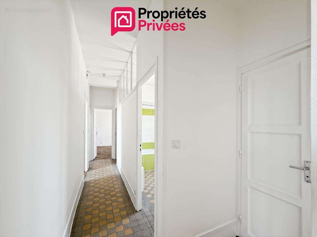Chateaubriant - Maison  2 Appartements T3 - 6 pièce(s) 108 m2 - photo 13
