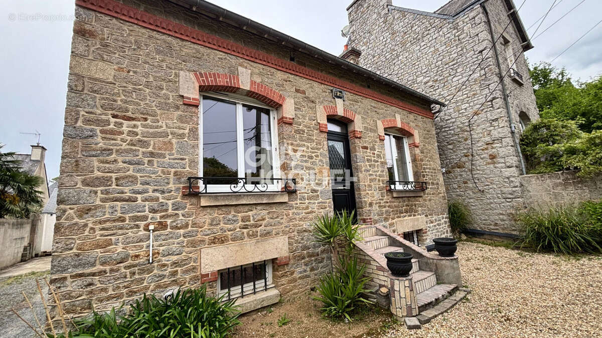 Maison à DINAN