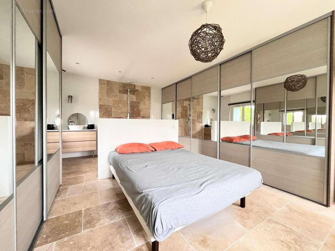 Photo 6 - Maison à AMBARES-ET-LAGRAVE