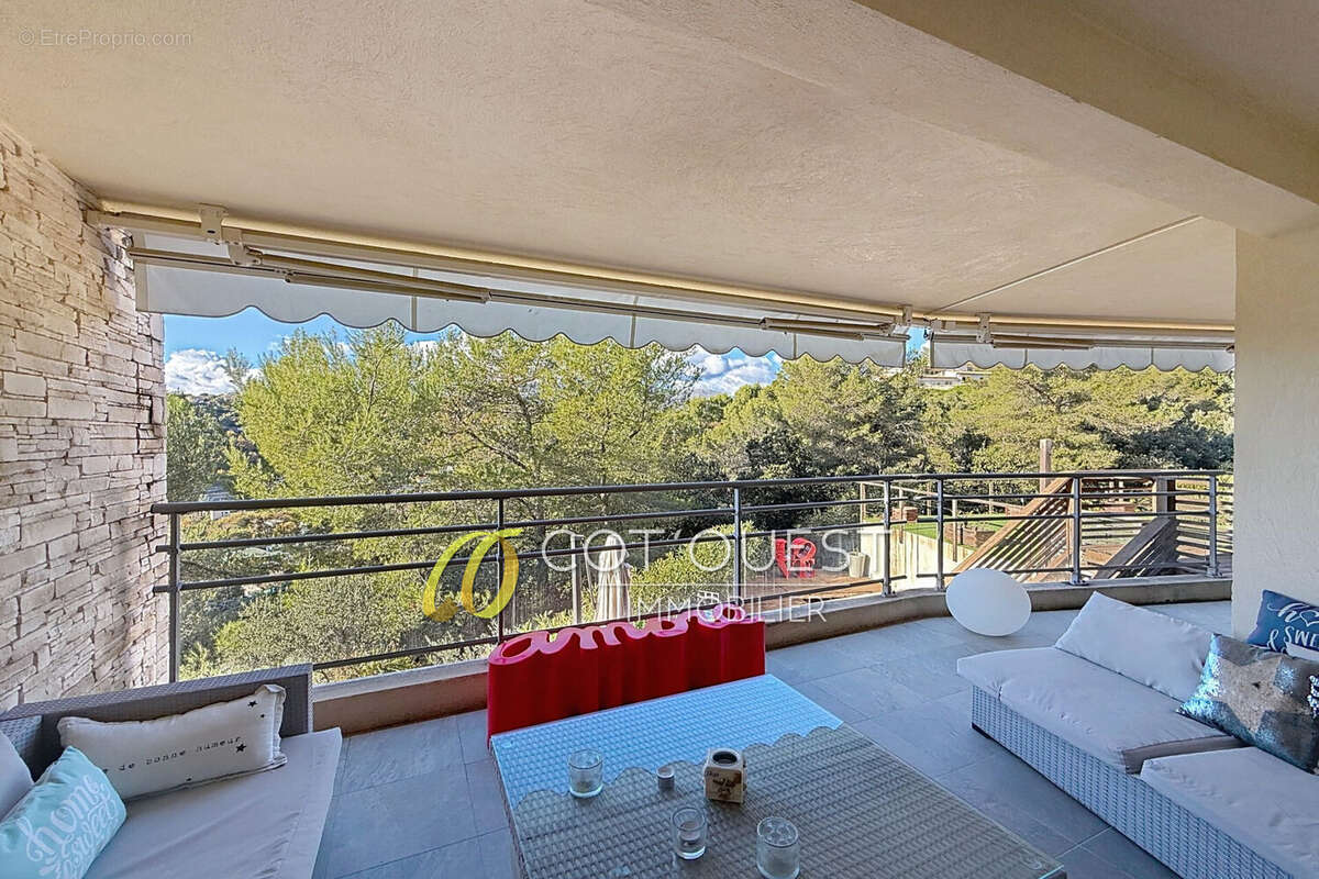 Appartement à CAGNES-SUR-MER