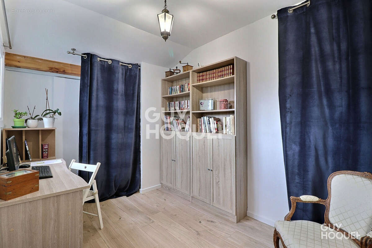 Maison à SAINT-MICHEL-SUR-ORGE