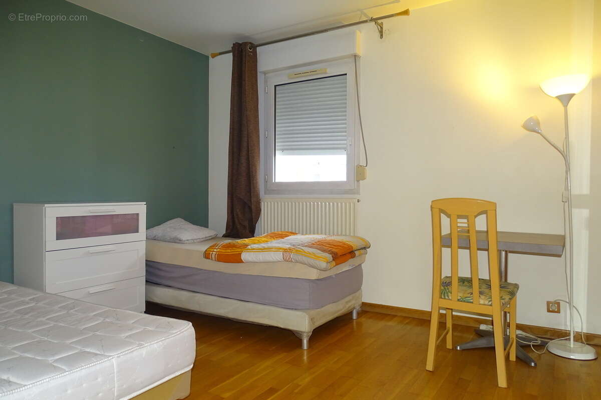 Appartement 97 m² à Creteil  - photo 7