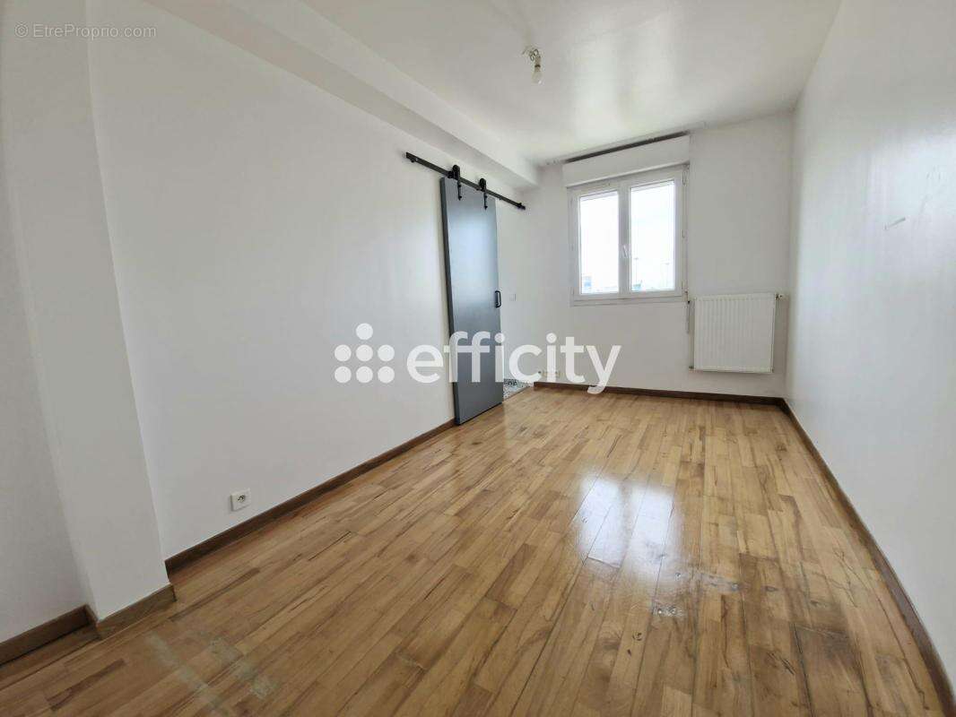 Appartement à BONDY