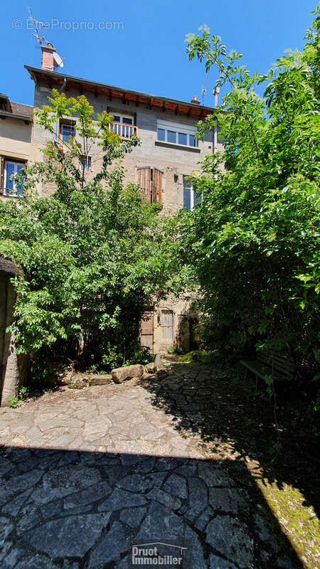 Appartement à SAINT-GENIEZ-D&#039;OLT