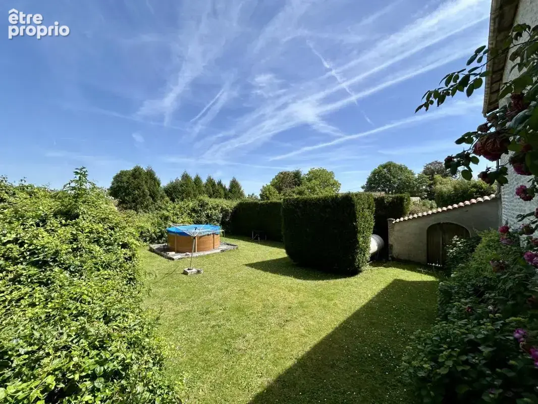 Superbe Longère en Pierre de 413 m2   6 Chambres - photo 5