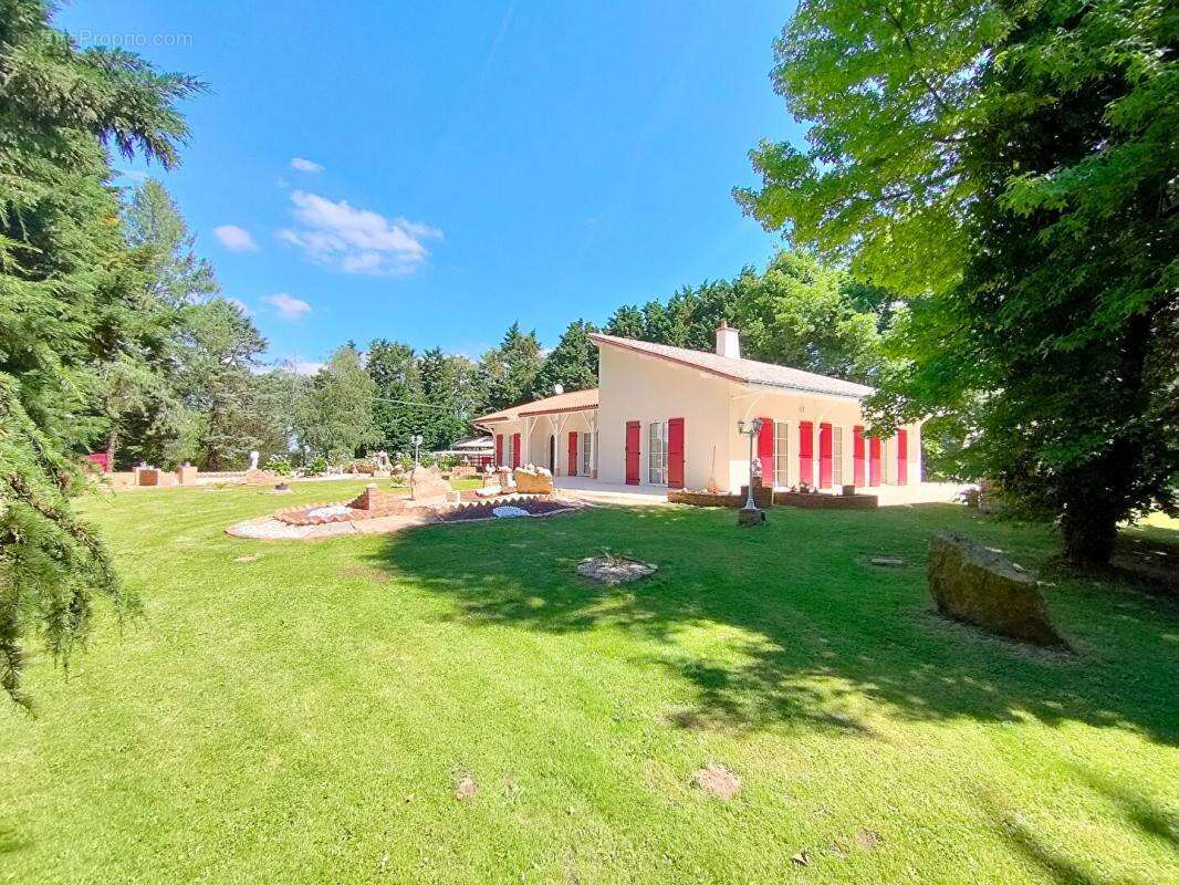 Maison Saint Martin des Tilleuls 6 pièces 192 m2 - photo 2