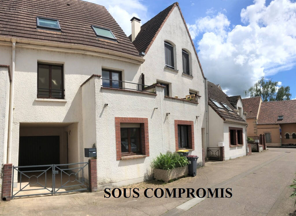 Maison à SENS