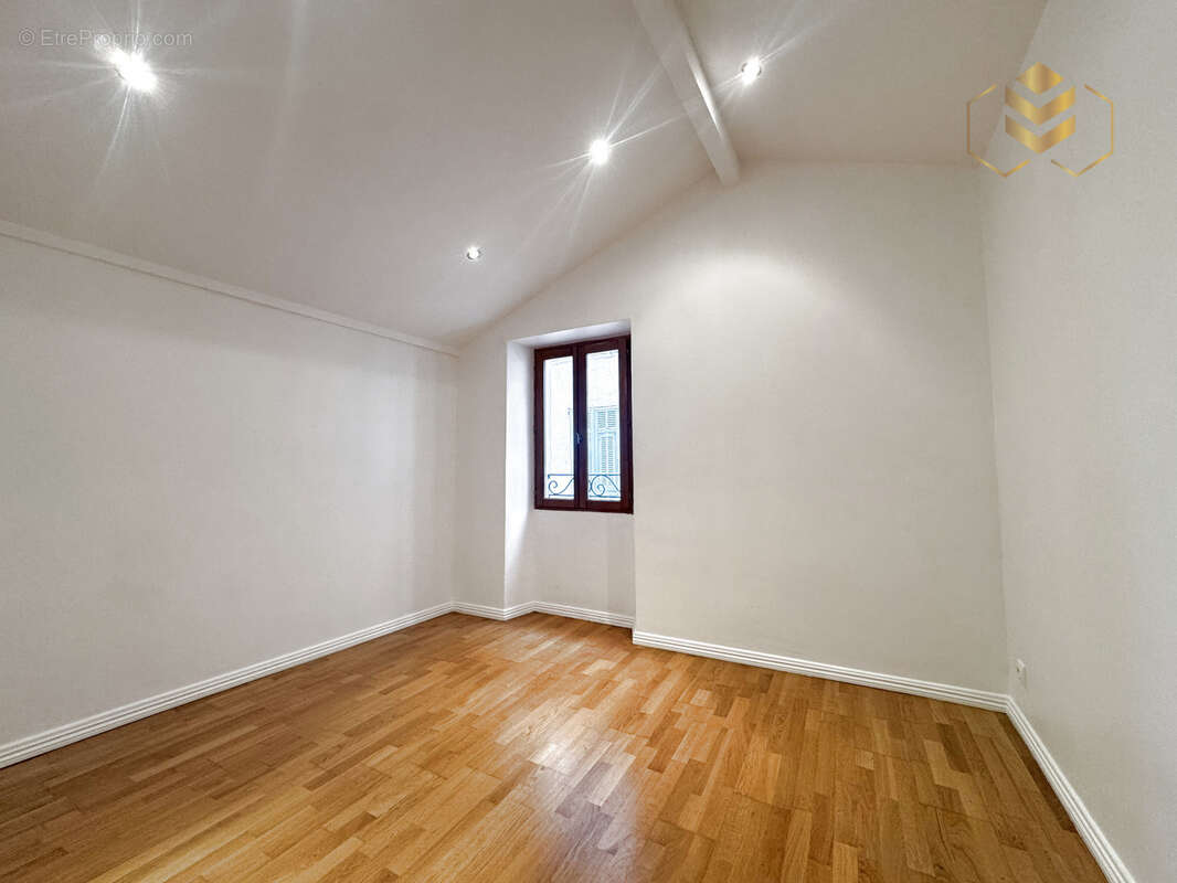 Maison à ROQUEBRUNE-CAP-MARTIN