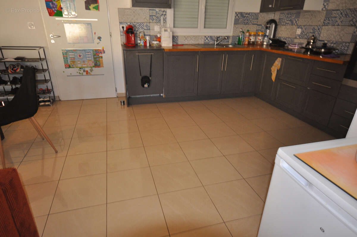 SAINT-HILAIRE-Maison 5 pièces 105 m2 - photo 4