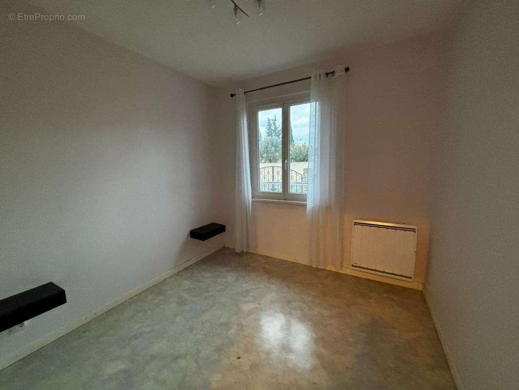 Maison à VILLEMOUSTAUSSOU