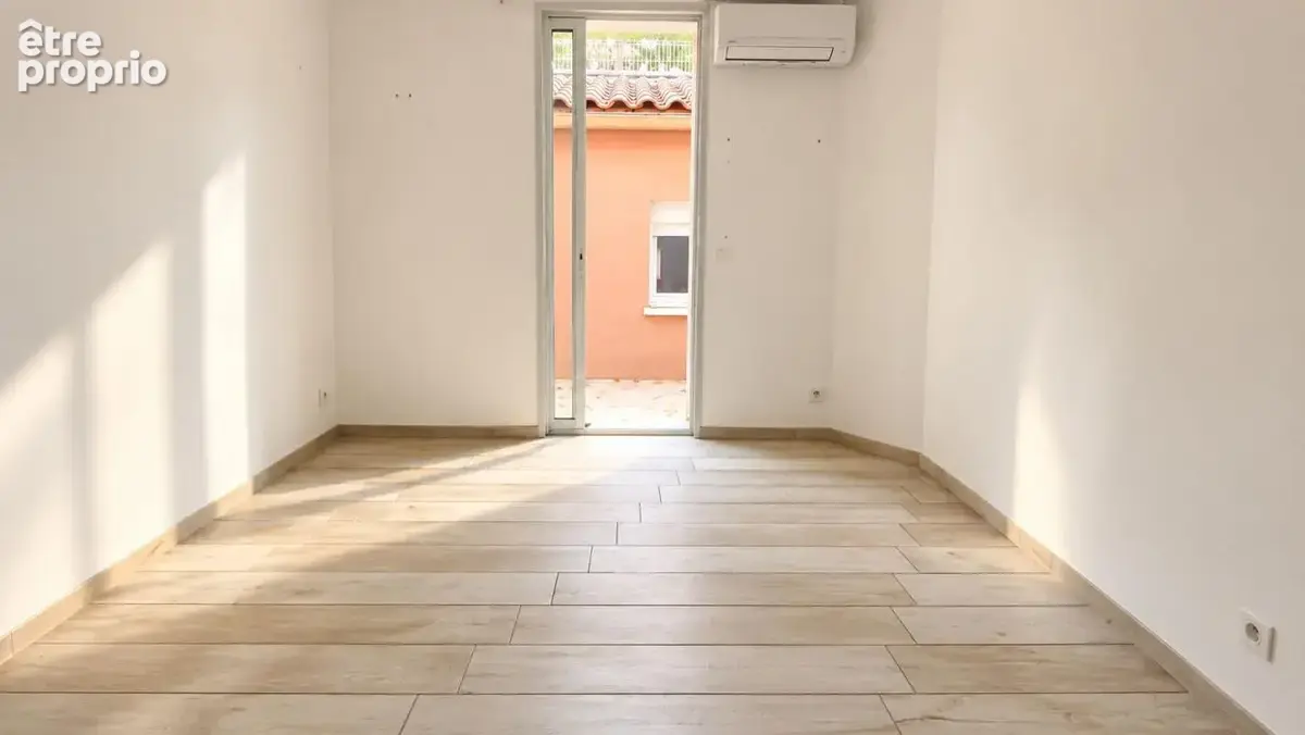 A vendre TOULON OUEST  maison de plain-pied de type 4 de 64 m² sur 304 m² de terrain - photo 4