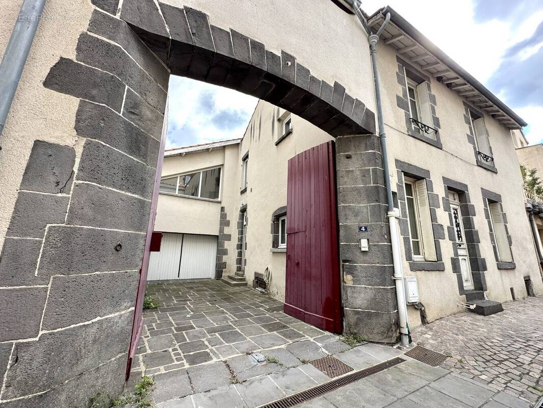 Maison à RIOM