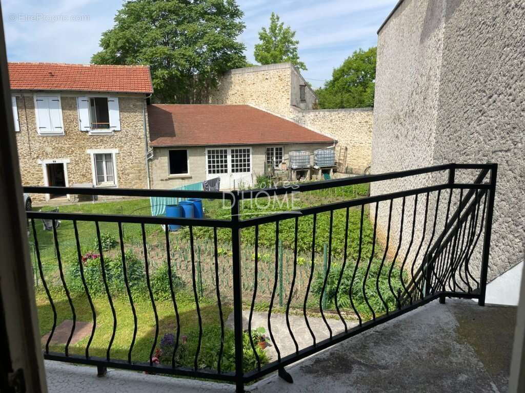 Appartement à CHAUMES-EN-BRIE