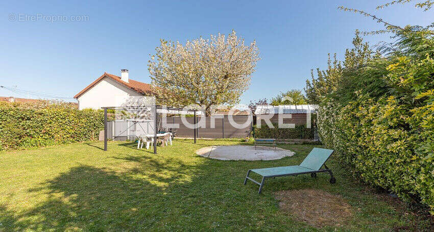 Maison à ROISSY-EN-BRIE