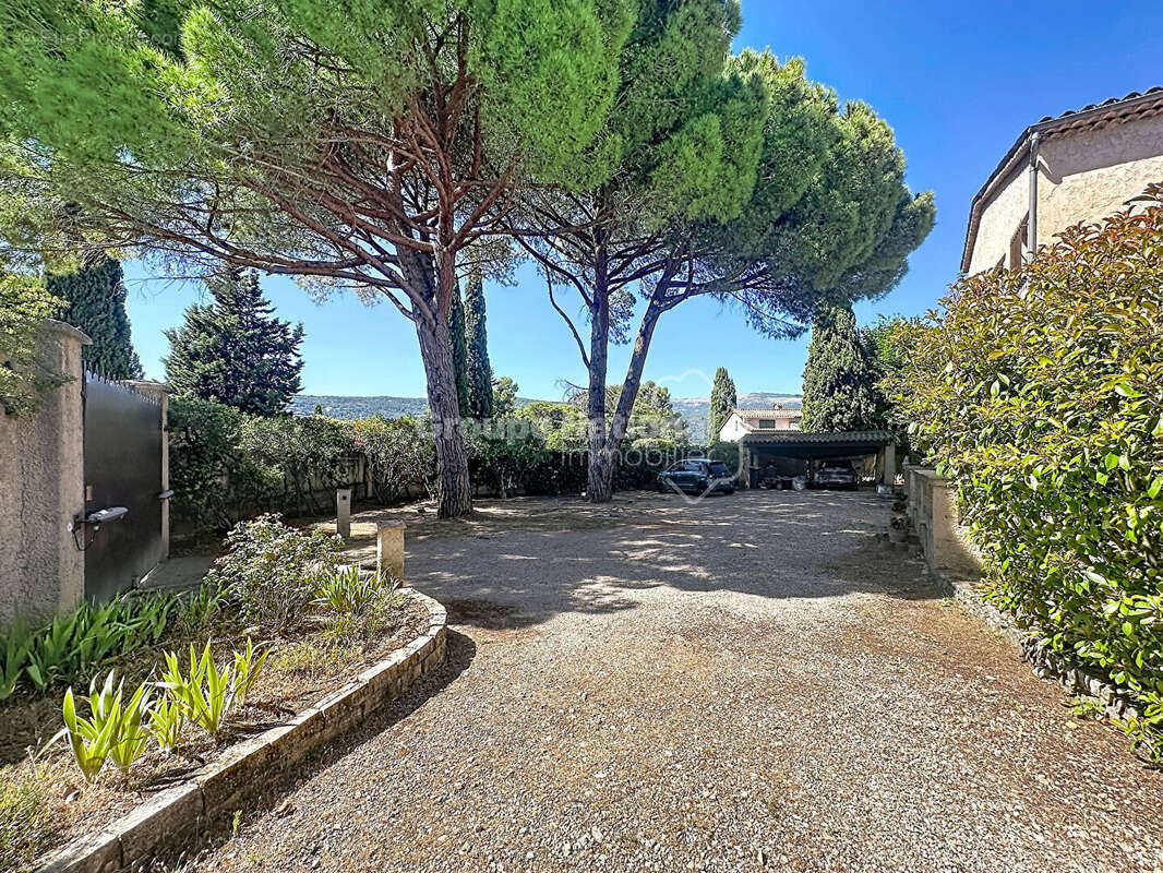 Maison à PEYMEINADE