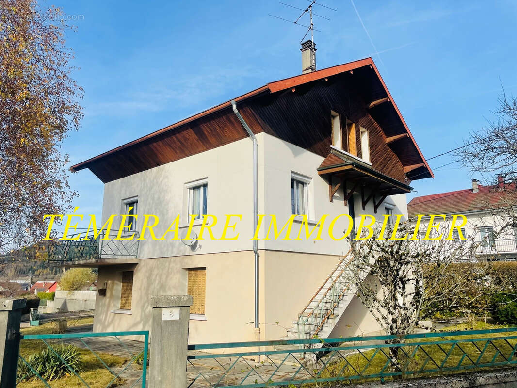 Maison à CHAMPAGNOLE