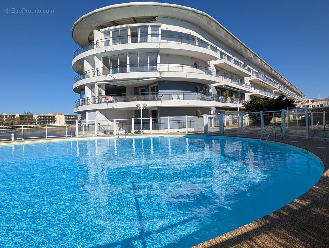 LA ROCHELLE Les Minimes   T5 104 M2, 3 chambres, terrasse 20 m2, vue lac - photo 2