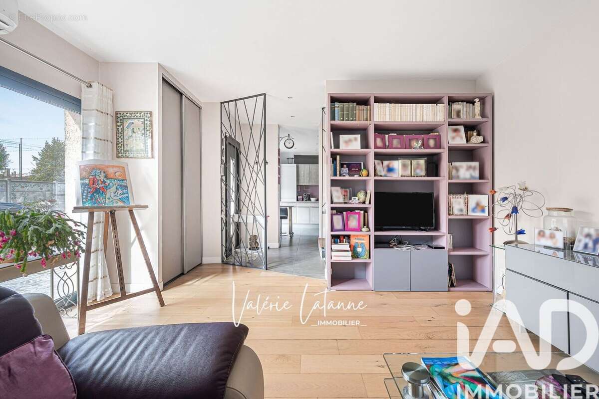 Photo 3 - Maison à SAINT-MAUR-DES-FOSSES