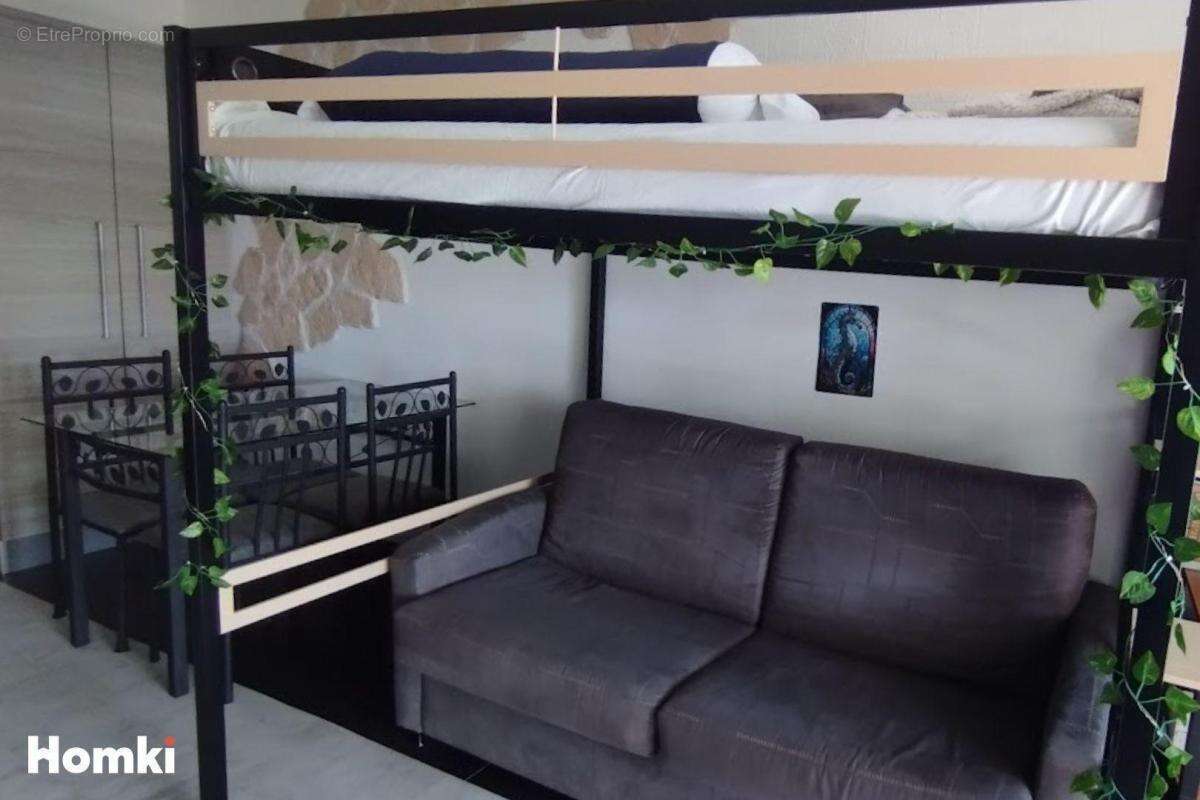 Appartement à CARQUEIRANNE