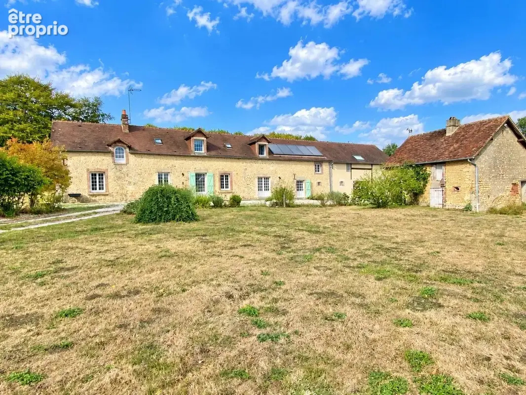 Photo Maison à Mortagne-Au-Perche au prix de 378 000€