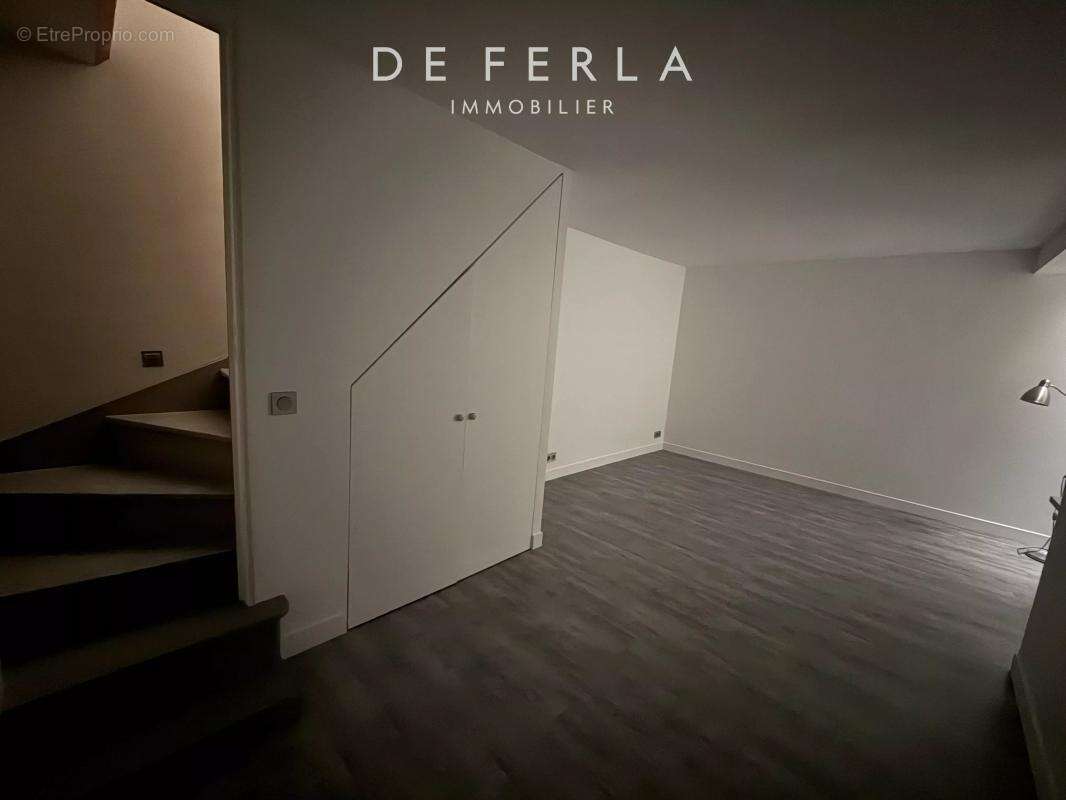 Appartement à PARIS-7E