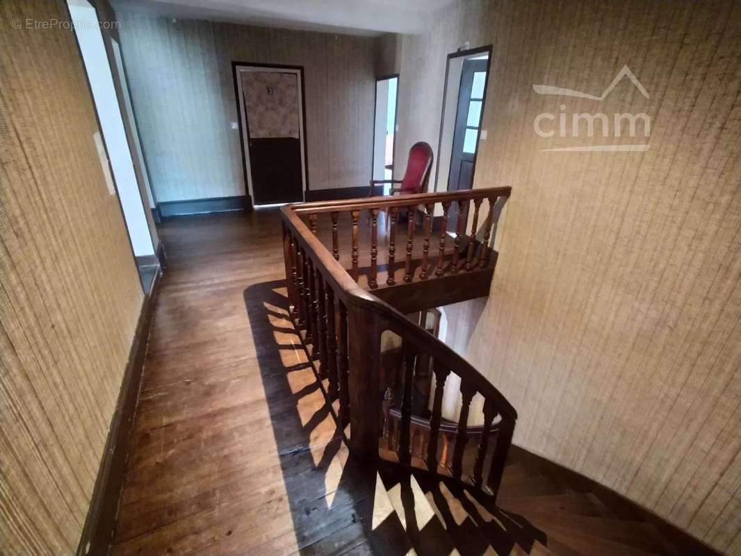 Maison à LES PONTS-DE-CE