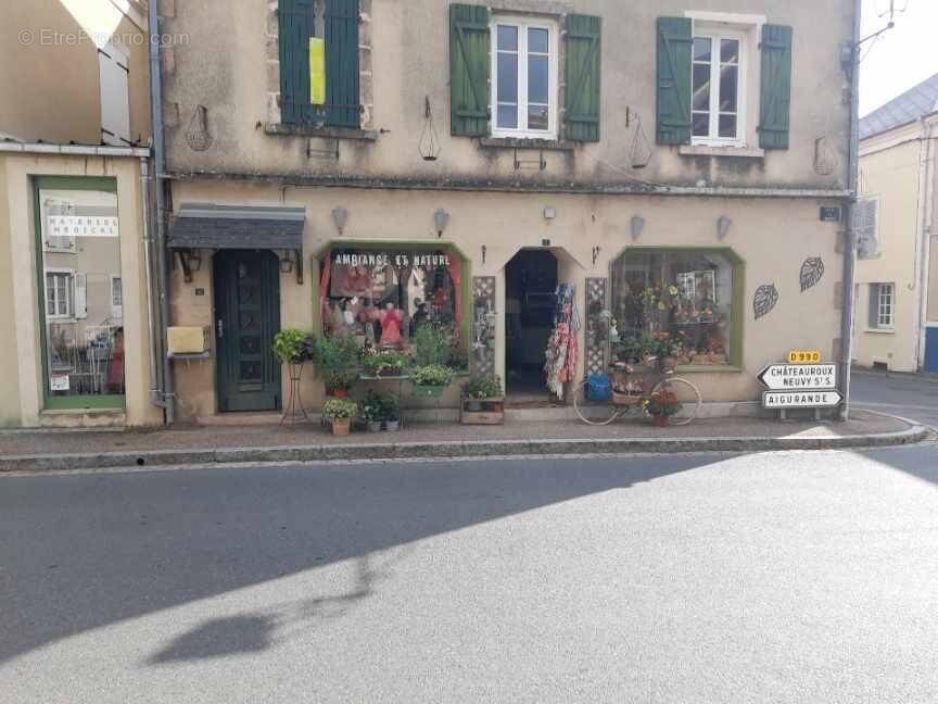 Appartement à CLUIS