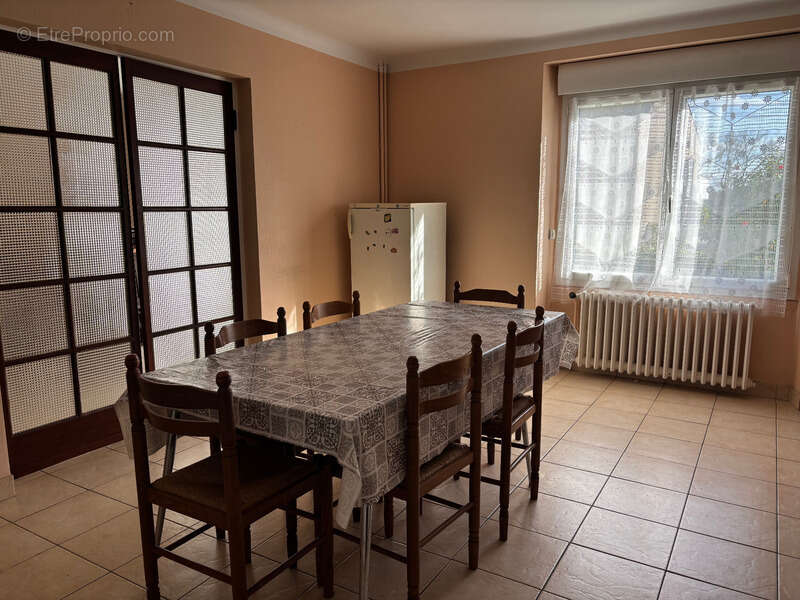 Maison à BAINS-SUR-OUST