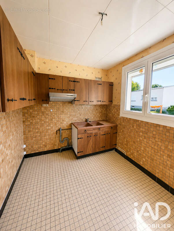 Maison 121 m² à Saint-Quentin  - photo 3