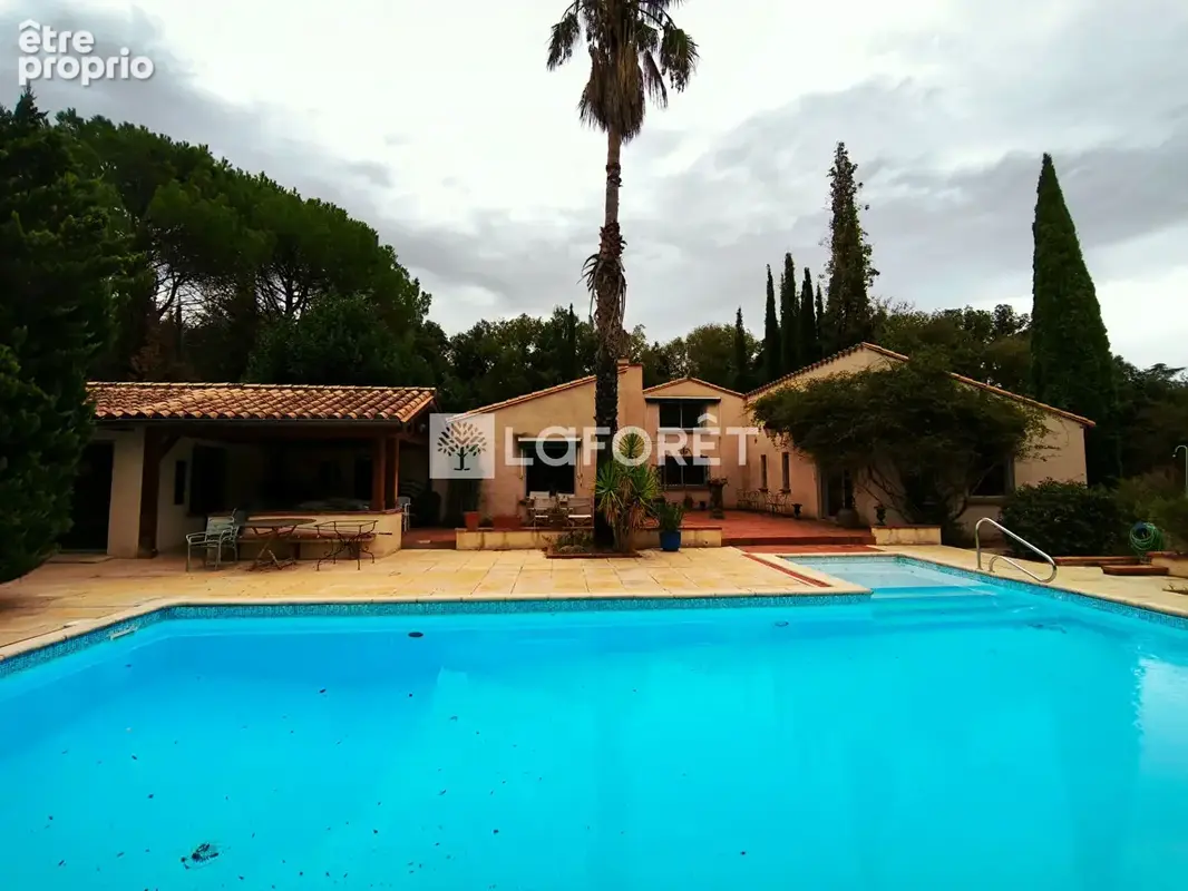 Villa avec piscine et grand jardin à Reynès - photo 10