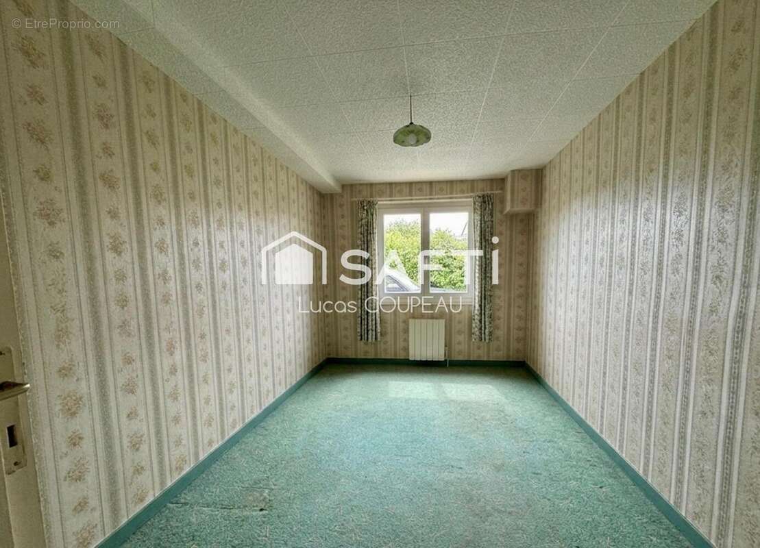 Photo 6 - Maison à CHAMPIGNE