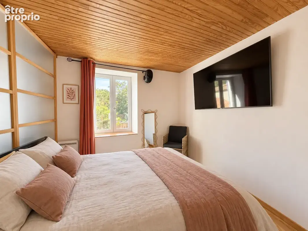 Maison de village en pierres 112 m2 habitables avec grande terrasse - Entre plan d'eau et centre-bourg de SAIN - photo 15
