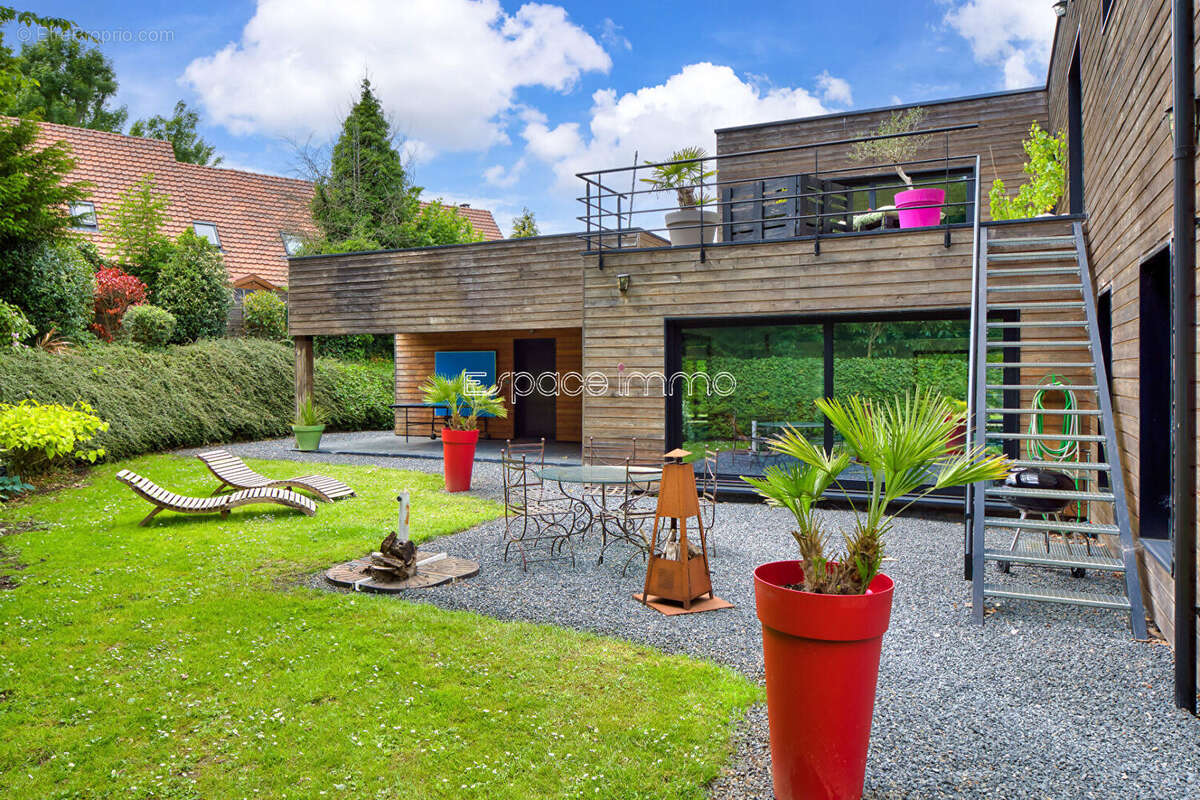 Maison à ISNEAUVILLE