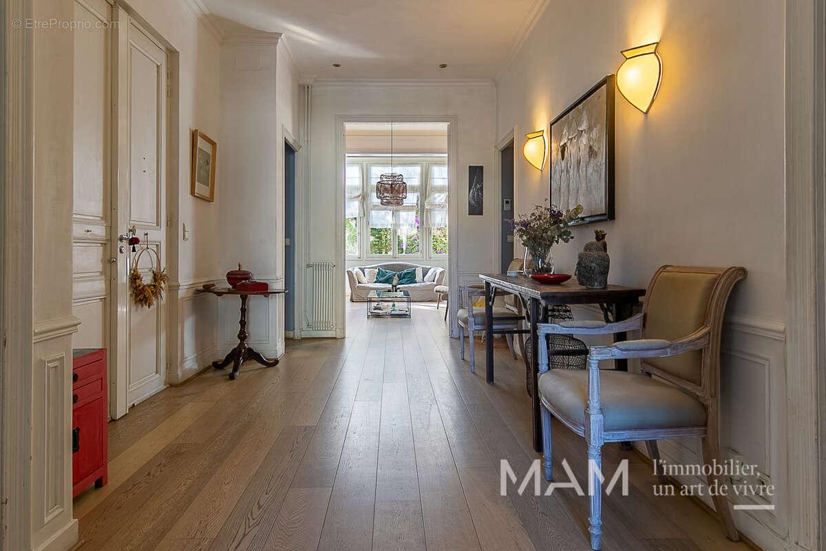 Appartement à MARSEILLE-6E