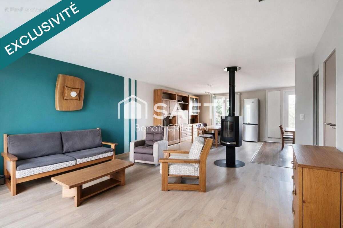 Photo 2 - Maison à LA ROMAGNE