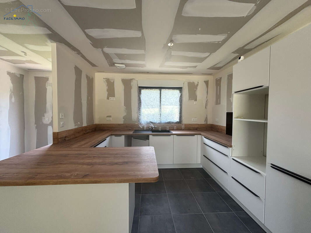Pavillon individuel neuf en retrait de rue - photo 4