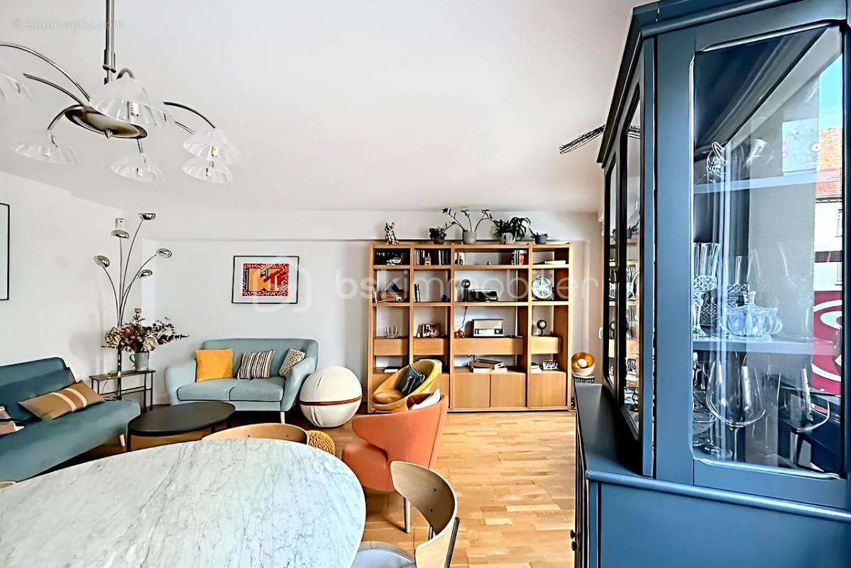 Appartement à PARIS-19E