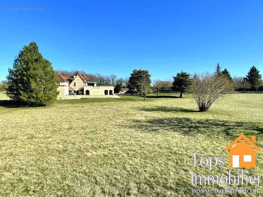 Maison à VILLENEUVE