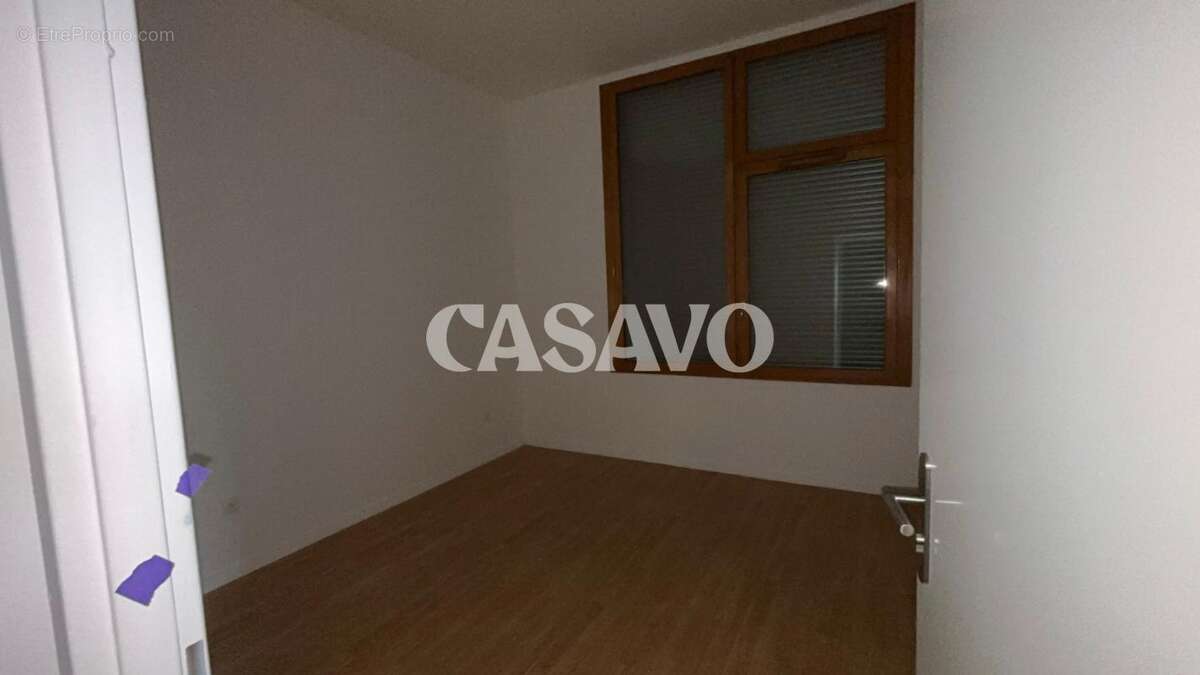 Appartement à L&#039;ILE-SAINT-DENIS