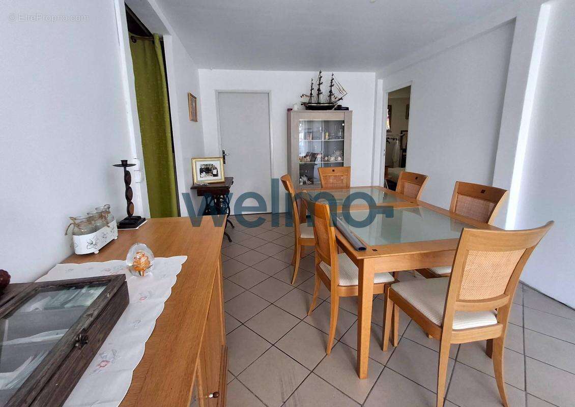 Maison à PUY-GUILLAUME