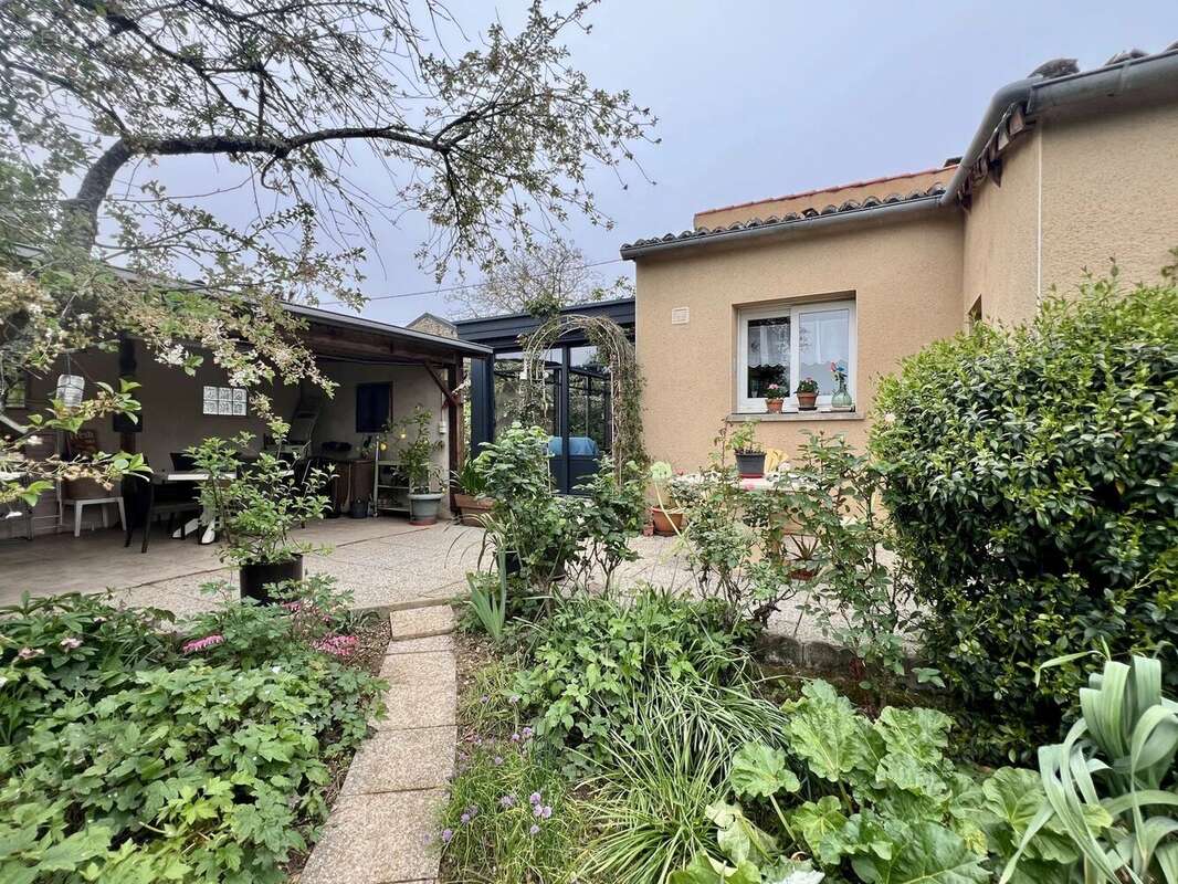 Maison à VALDIVIENNE
