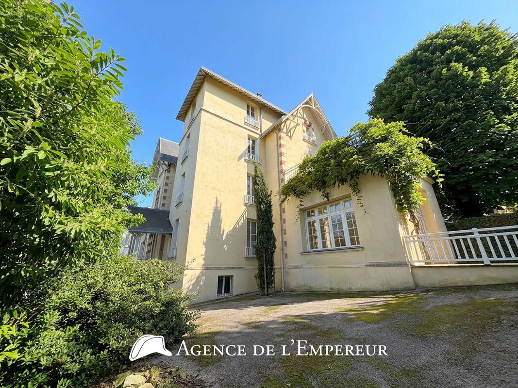 Demeure dans le Parc de la Malmaison, parcelle de 3 000 m2 - photo 26